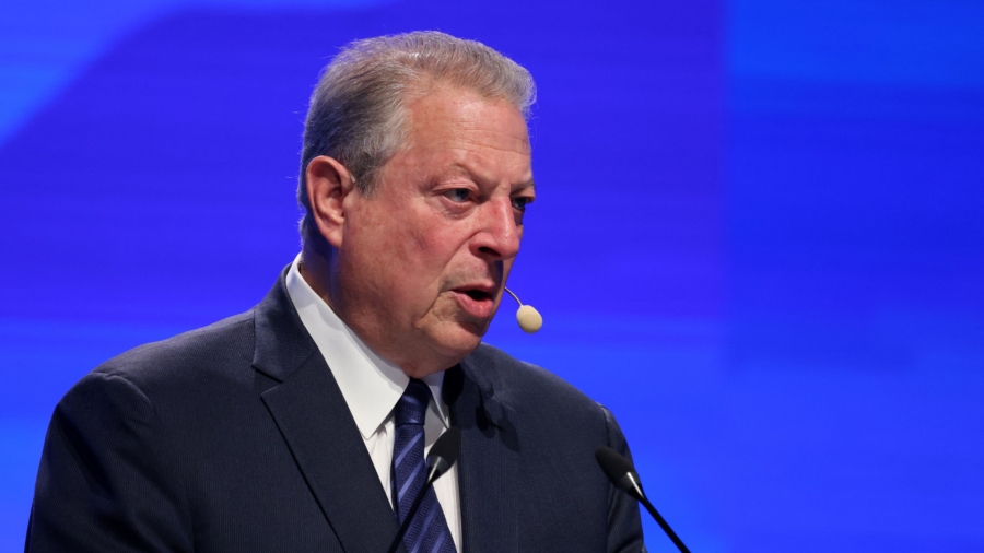 Al Gore Hits Climate Alarm in Davos With Warning of ‘Boiling’ Oceans and ‘Rain Bombs’