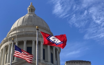 Arkansas Senate Approves Bill Classifying Drag Performances as Adult Entertainment