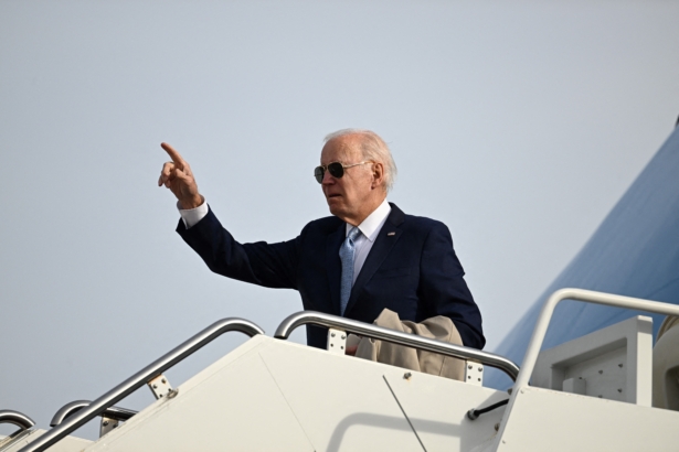 Biden boards Air Force One