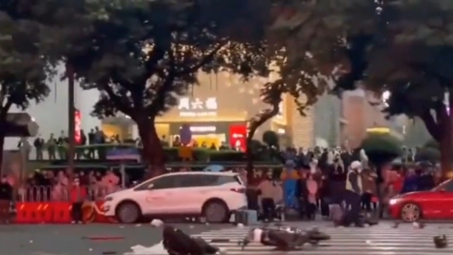 China: BMW Hit and Run Kills 5 Pedestrians, Injures 13