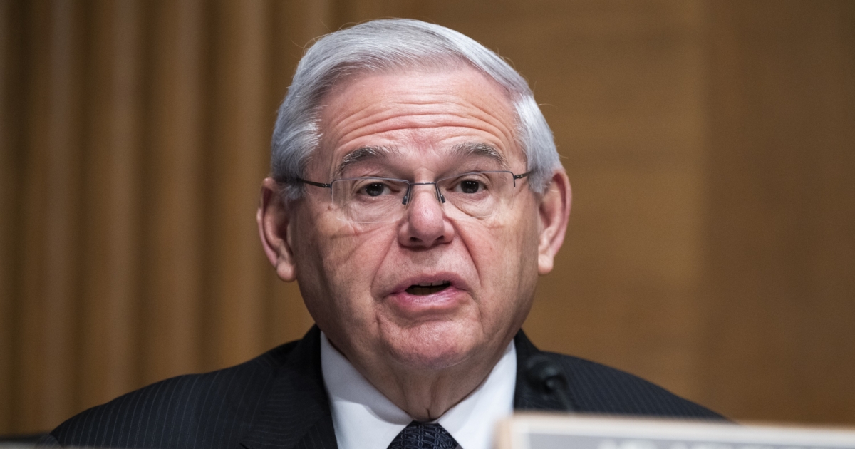 Us senator bob menendez inaugurates top indian jewelry store ntd