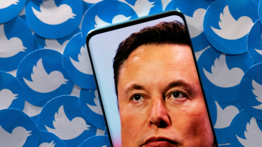 Tesla CEO Elon Musk Faces Trial in Shareholder Case Over Tweets in 2018