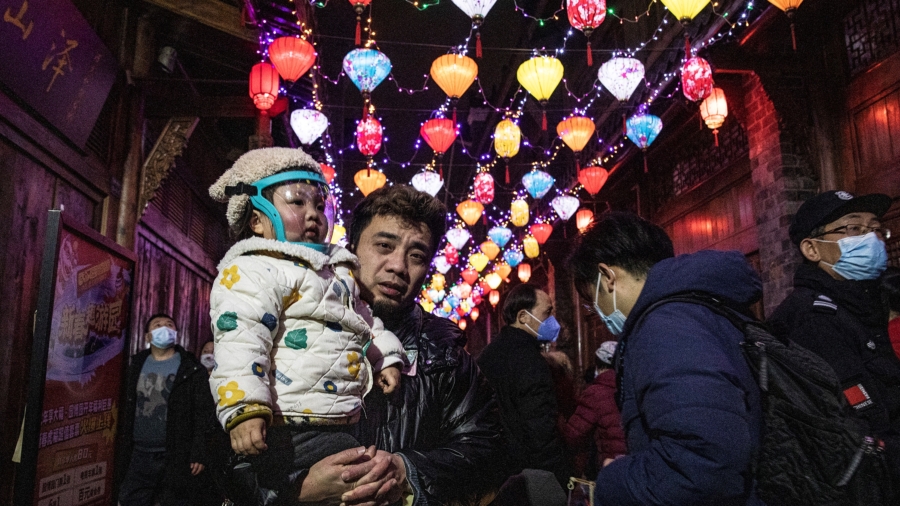 China Registers First Annual Population Fall in Decades, Economic Crisis Accompanied by COVID-19