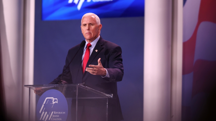 Trump Defends Pence After Discovery of Classified Documents at Indiana Home