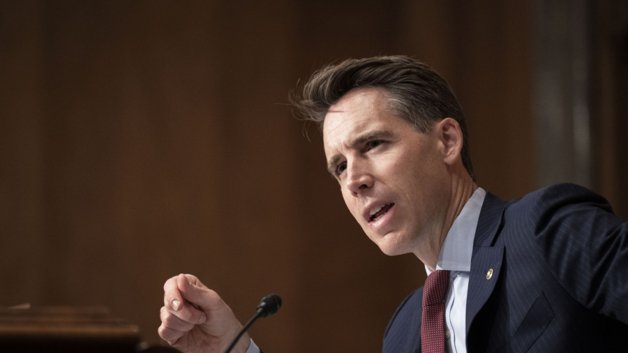 Sen. Hawley: New Bill to Ban Congress Members From Trading Stocks