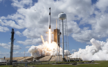 NASA and SpaceX Host Press Conference Before Next Crew Dragon Launch to ISS