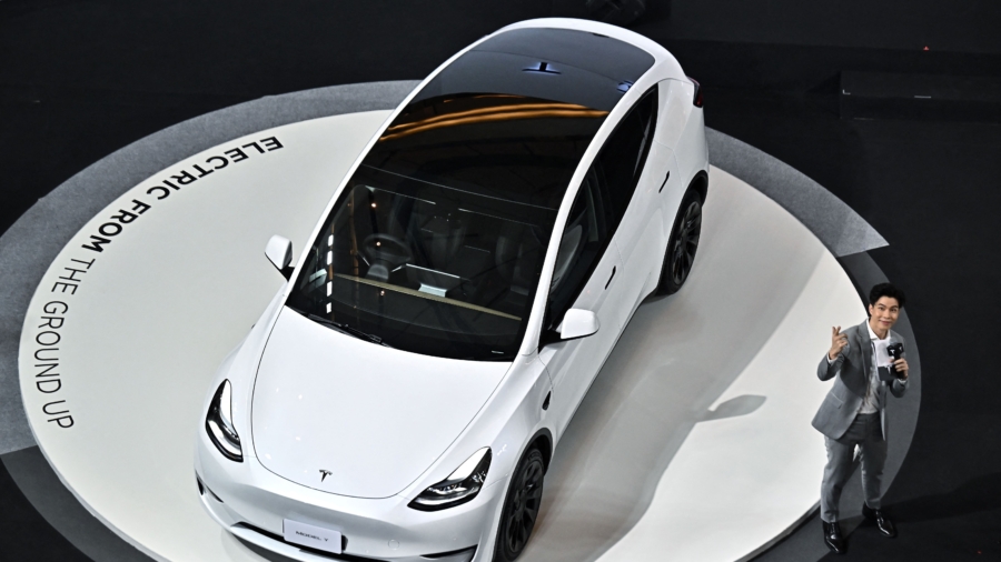 Waiting Times for Some Tesla Models in China Increase After Automaker Discounts