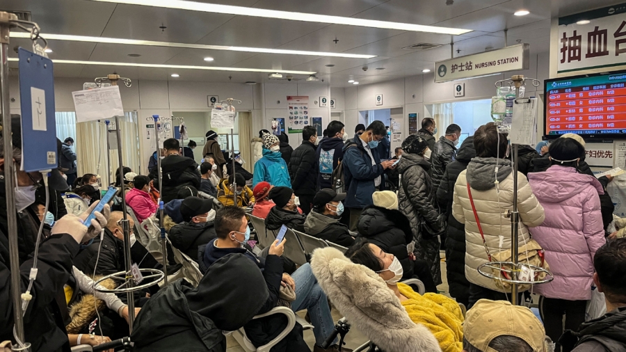 Hospitals Overflow With COVID Patients, a Common Scene in China