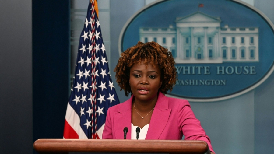 White House Holds Daily Briefing ( Feb. 17)