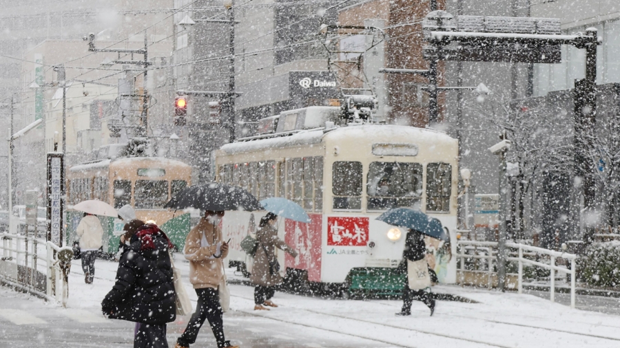 Severe Cold Snap Sweeps Asia