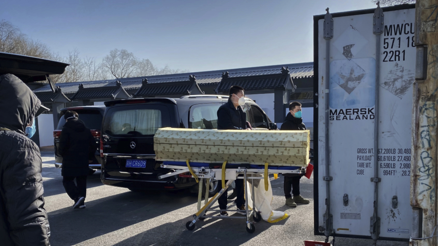 Chinese Internet Users Do the Math, Casts Doubt on Beijing's COVID Death Toll