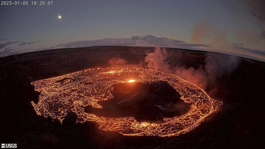 Hawaii’s Kilauea Volcano Erupts Again, Officials Issue ‘Code: Red’ Warning