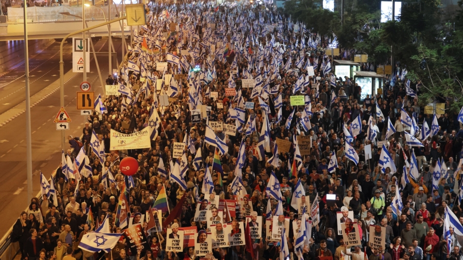 Israelis Protest Proposed Judiciary Overhaul