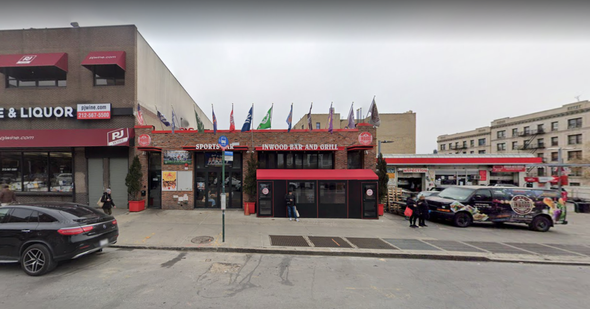 Police Say 22 Injured When SUV Crashes Into NYC Restaurant NTD