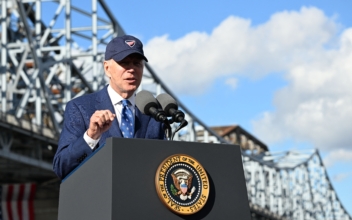 Biden Praises Bipartisanship and the Passing of Infrastructure Bill at ‘Dangerous’ Ohio River Bridge