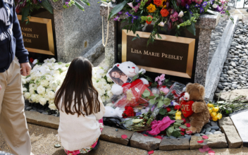 Lisa Marie Presley Mourned in Memorial Service at Graceland
