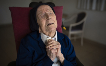 World’s Oldest Known Person, a French Nun, Dies at 118