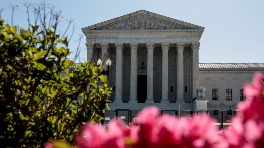 State AGs Tell Top 100 CEOs That SCOTUS Affirmative Action Ruling Applies to Them Too