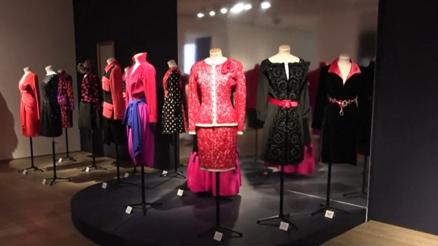 Christie’s Holds Parisian Wardrobe Auction