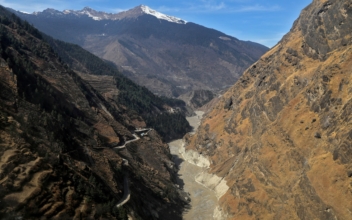 Nearly 200 People in Himalayan Town Evacuated After Homes Develop Cracks