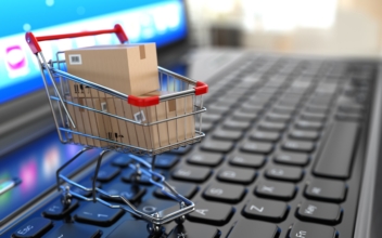 E-Commerce Hits Over $1 Trillion Record in 2022