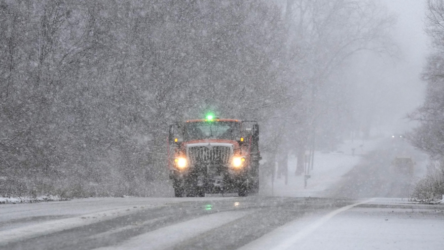 Storm System Dumps Heavy, Wet Snow on Indiana and Michigan