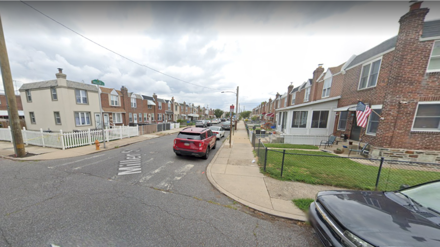 Suspected Gas Blast Levels 2 Homes, Hurts 5 in Philadelphia