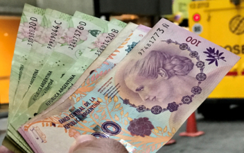 Argentina OKs New 2,000 Peso Bill as Inflation Bites, Still Only Worth $5