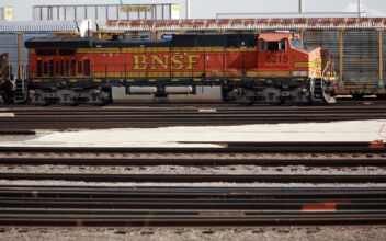 Train Derails in North Dakota Without Hazardous Spills