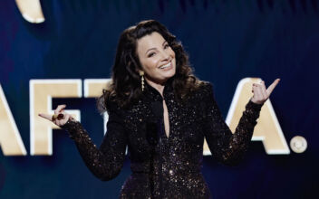 Fran Drescher Calls for Hollywood to End COVID Vaccine Mandate During SAG Awards Speech