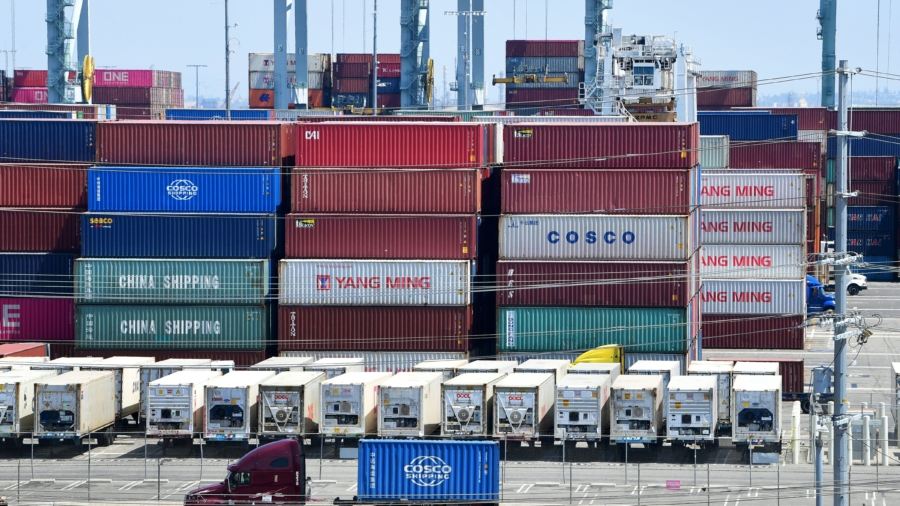'Even the Threat of' Tariffs Will Hurt Beijing: Analyst
