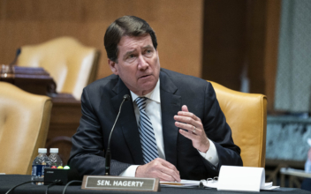 Sen. Hagerty Holds Press Conference on Bill to Address Crime in Washington