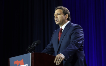 DeSantis Calls For New Laws Barring ESG in Florida Banking
