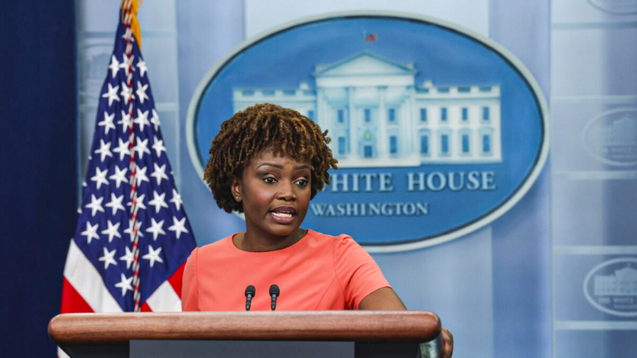 White House Holds Daily Briefing (Feb. 6)