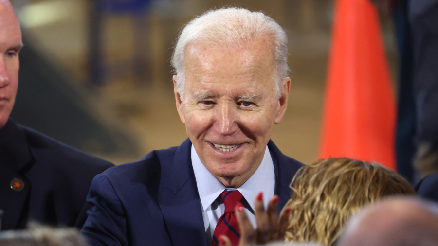 Biden Courts Working-Class Voters in Visit to Wisconsin Union Training Center