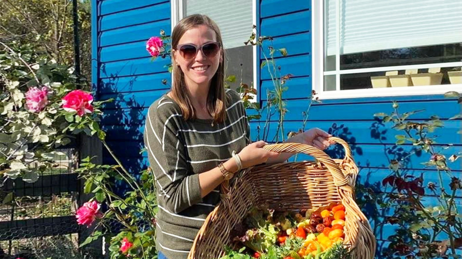 Mom Saves $1,500 a Year Growing Her Own Food, Enough to Sustain Family All Year Round