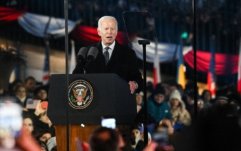 Speaking in Warsaw, Biden Praises Ally Poland, Reiterates US Support for Kyiv