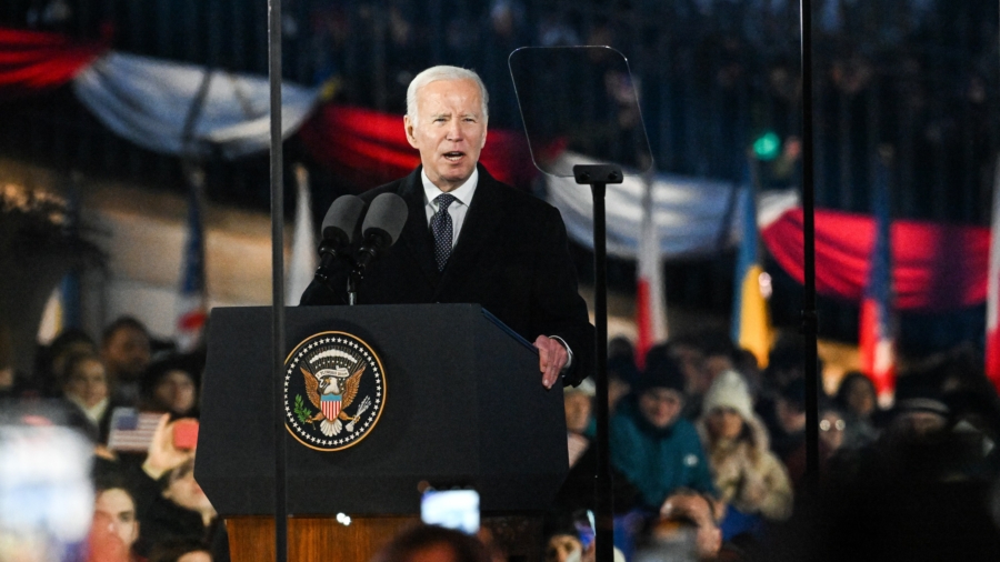 Speaking in Warsaw, Biden Praises Ally Poland, Reiterates US Support for Kyiv