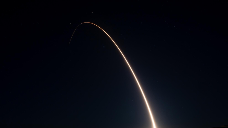 US Test Launches Nuclear-Capable Missile Into Pacific Ocean Amid Heightened China Tensions