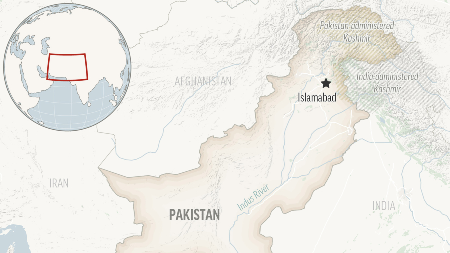 22 People Killed in Bus, Car Collision in Pakistan