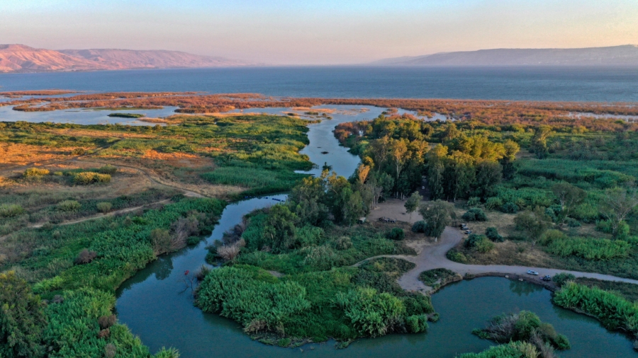 Israel Fills Reservoir With Desalinated Water