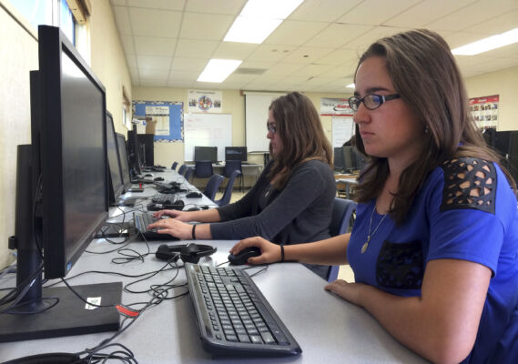 Students Attacking Computer US Schools Targeted for Cyberattack: Reports | NTD