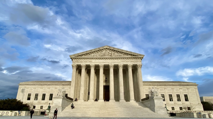 Supreme Court Axing ‘Chevron Two-Step’ Would Prevent Government Agency Overreach: Legal Expert
