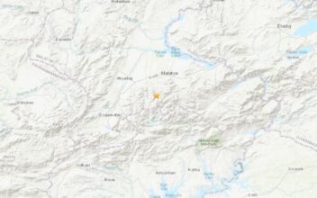 New Turkey Quake Kills 1 Person, Flattens More Buildings