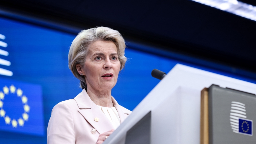 EU Leaders Agree to Tighten Borders