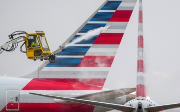 At Least 3 Dead, Thousands of Flights Disrupted Amid Ongoing Winter Storms Across US
