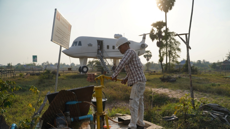 Inspired by Dream of Flying, Cambodian Man Builds ‘Airplane House’