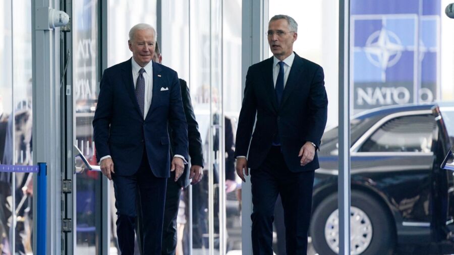 Biden Meets Stoltenberg and Leaders of B9 Countries in Poland