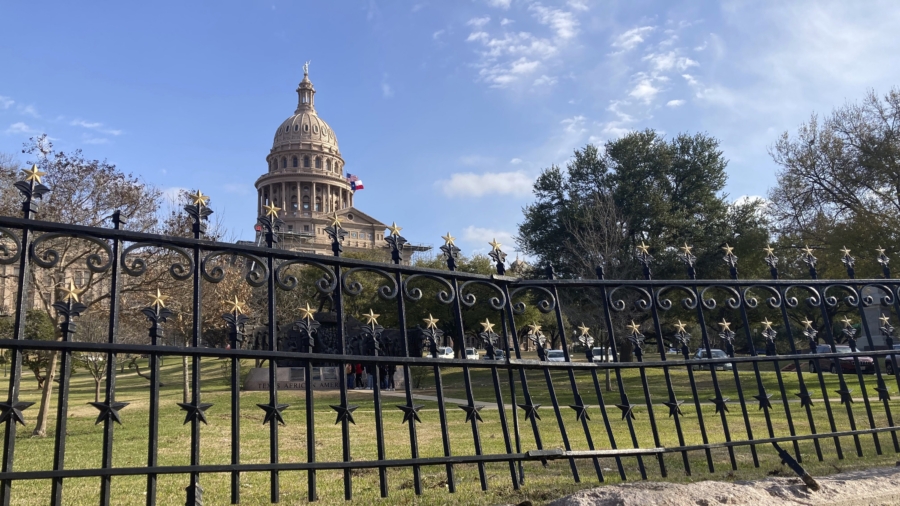Driver Arrested After Crash Through Fence at Texas Capitol