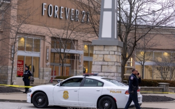 2nd Shooting This Year at Largest Indiana Mall Wounds 1
